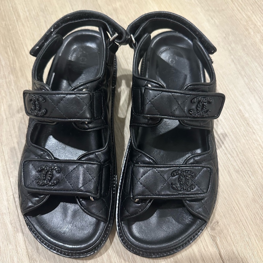 CHANEL BLACK QUILTED DAD SANDALS